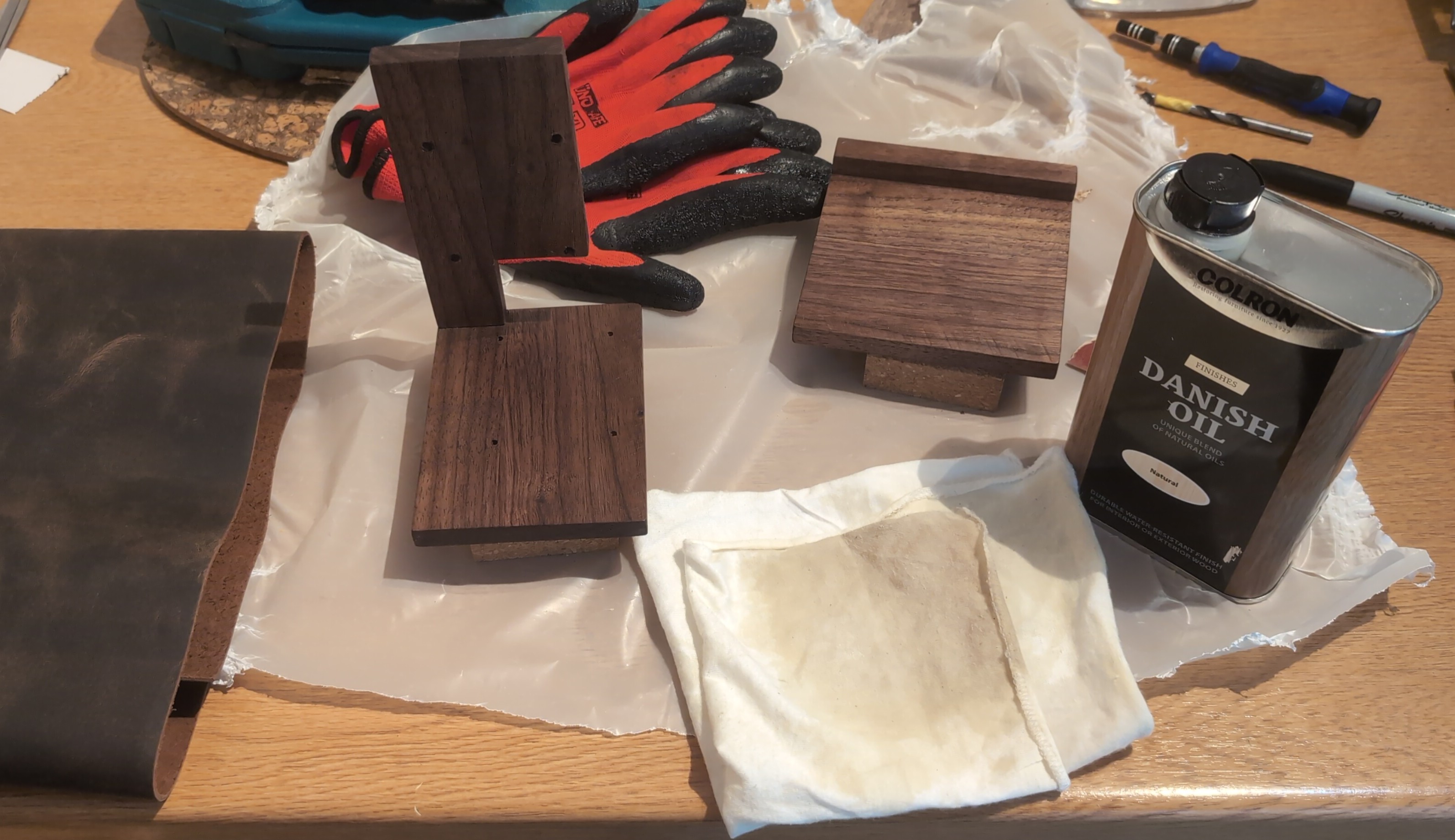 Wood finishing on American dark walnut